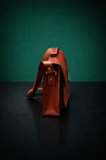 Ode d’Oro Classic Leather Satchel- Tan - Image 4